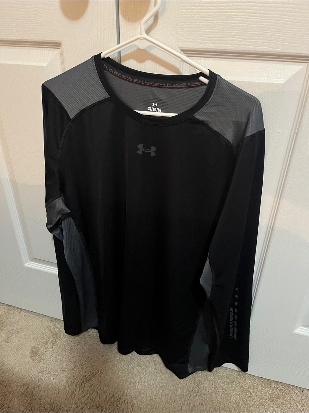Under Armour Black and Gray Long-Sleeve Performance Tee